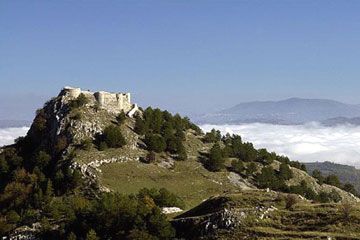 Molise - Castle Roccamandolfi