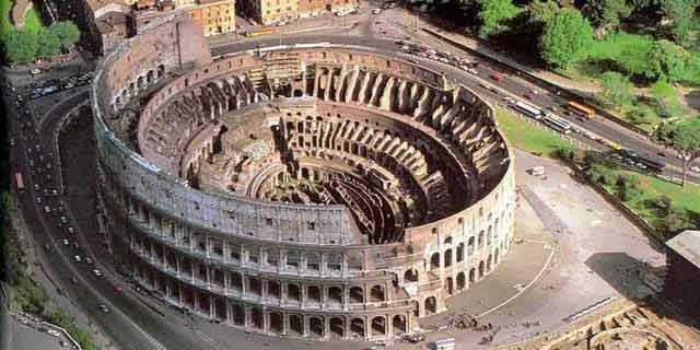 Visiting Coliseum the symbol of Rome and Altare della Patria