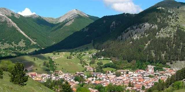 Discover Pescasseroli in the National Park of Abruzzo