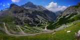 The best scenic road in Italy: the hairpins of Stelvio Pass