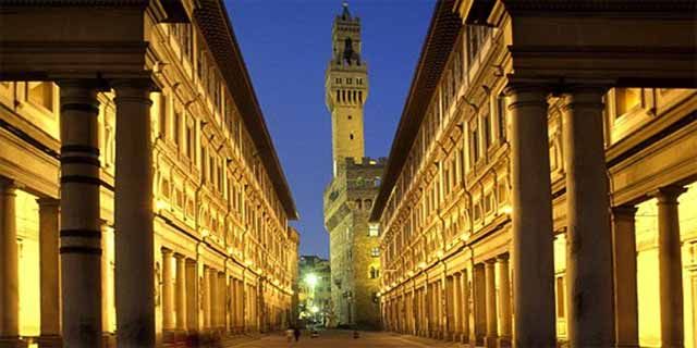 Uffizi Gallery and Palazzo Vecchio, the heart of Florence