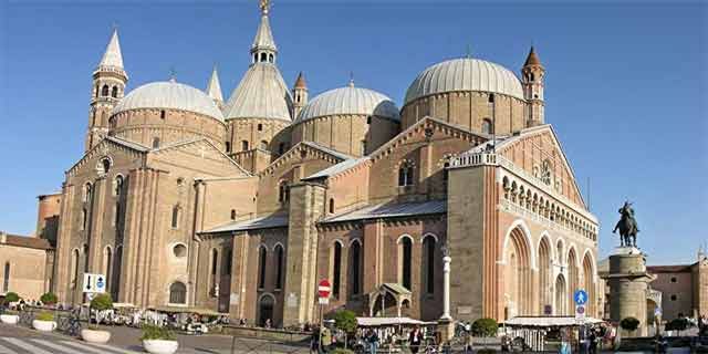 Padua, the city of Saint Anthony, and its artistic treasures