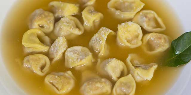 Tortellini, the worldwide popular Italian pasta specialty - Pic 7